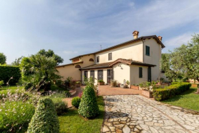 Villa Pallina with Pool - Happy Rentals Massarosa